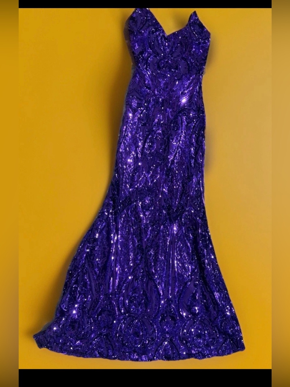 Windsor Formal Sequin Strappy Mermaid Long Dress SMALL